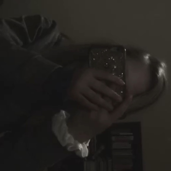 Meet your Posher, Autumn - Picture 1 of 1